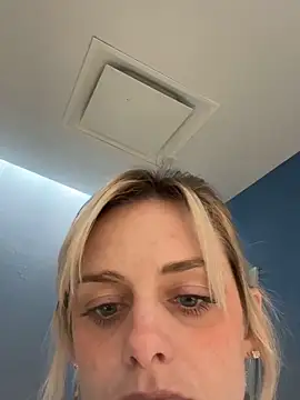 BriTaySayy online show from October 28, 8:44 pm