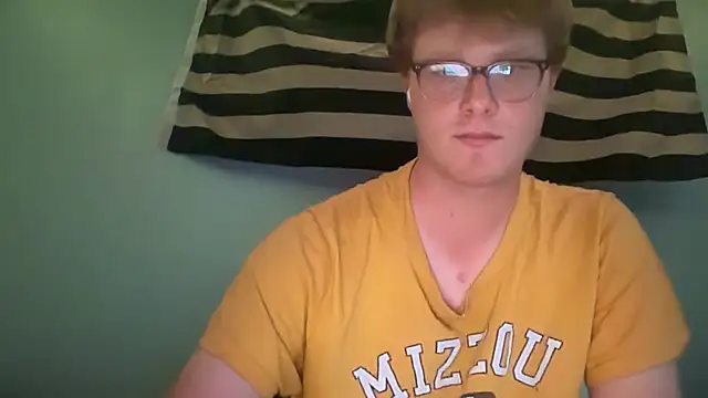 Snapshot of Andyripp chatting on June 2, 1:29 am Andyripp online show from June 2, 1:29 am