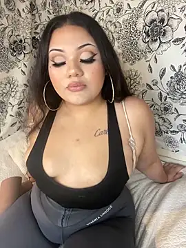 Goddesssiena online show from September 9, 1:32 pm