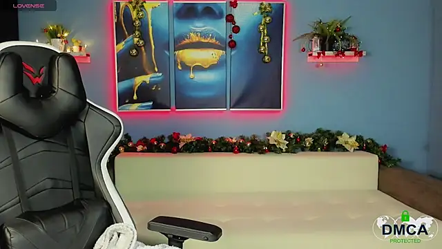 Roxy foxi online show from December 4, 1:15 am