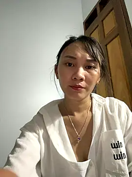 Almond-cute online show from September 20, 7:59 pm