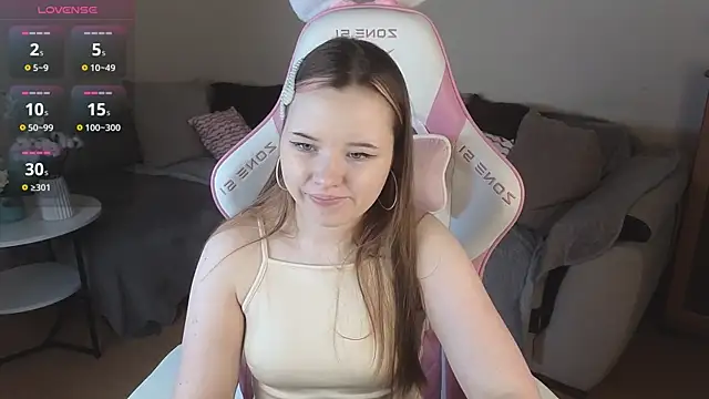 Sweetie Hope online show from November 14, 4:38 pm