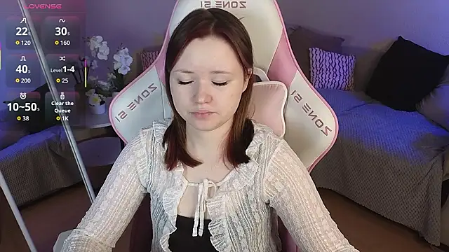 Snapshot of Sweetie_Hope chatting on March 5, 4:36 pm Sweetie Hope online show from March 5, 4:36 pm
