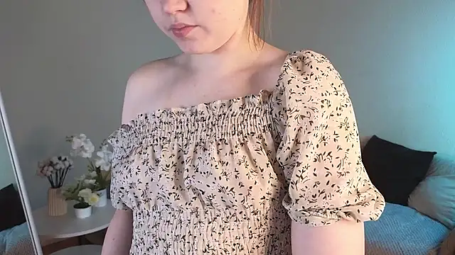 Snapshot of Sweetie_Hope chatting on March 14, 4:45 pm Sweetie Hope online show from March 14, 4:45 pm