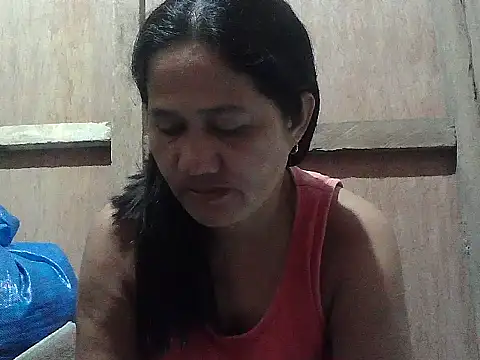 Snapshot of hotmama_063 chatting on February 22, 10:58 am hotmama 063 online show from February 22, 10:58 am