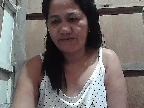 Snapshot of hotmama_063 chatting on March 2, 9:10 pm hotmama 063 online show from March 2, 9:10 pm