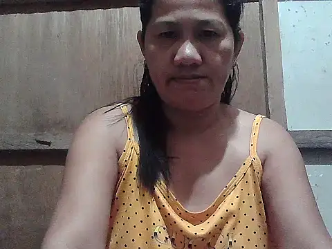 Snapshot of hotmama_063 chatting on March 8, 9:07 pm hotmama 063 online show from March 8, 9:07 pm