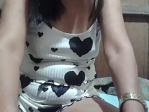 Snapshot of hotmama_063 chatting on March 28, 8:41 pm hotmama 063 online show from March 28, 8:41 pm