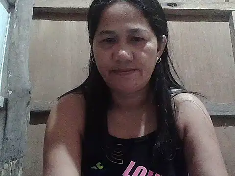 Snapshot of hotmama_063 chatting on April 17, 9:40 pm hotmama 063 online show from April 17, 9:40 pm