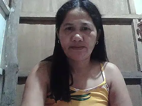 Snapshot of hotmama_063 chatting on May 15, 9:00 pm hotmama 063 online show from May 15, 9:00 pm