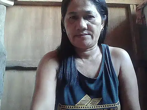Snapshot of hotmama_063 chatting on May 19, 10:27 pm hotmama 063 online show from May 19, 10:27 pm
