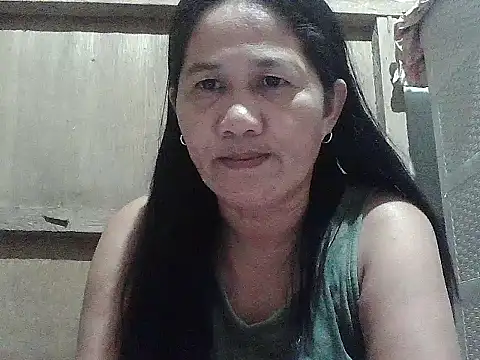 Snapshot of hotmama_063 chatting on May 20, 10:32 am hotmama 063 online show from May 20, 10:32 am