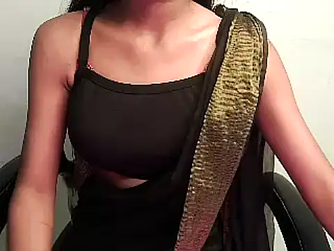 Snapshot of alia_rahil chatting on April 15, 4:19 am alia rahil online show from April 15, 4:19 am