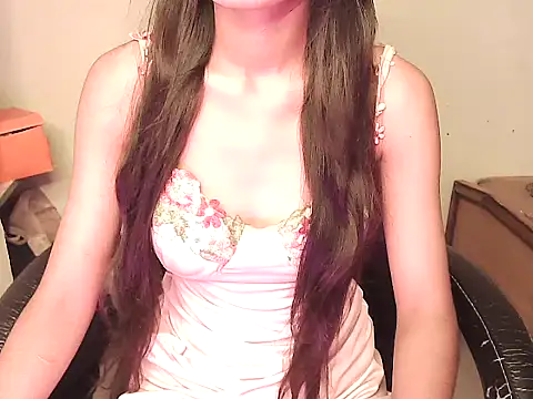 Snapshot of alia_rahil chatting on June 11, 4:10 am alia rahil online show from June 11, 4:10 am