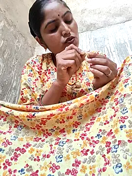 Snapshot of LUCKY_cut chatting on April 10, 5:56 am LUCKY cut online show from April 10, 5:56 am