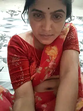 Snapshot of LUCKY_cut chatting on April 14, 4:40 am LUCKY cut online show from April 14, 4:40 am