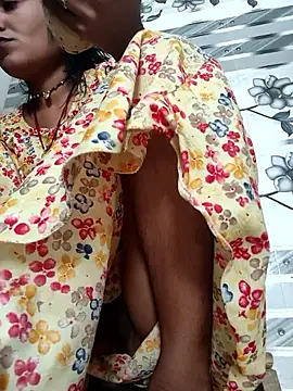 Snapshot of LUCKY_cut chatting on April 15, 9:16 am LUCKY cut online show from April 15, 9:16 am