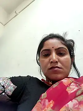 Snapshot of LUCKY_cut chatting on May 3, 2:28 am LUCKY cut online show from May 3, 2:28 am