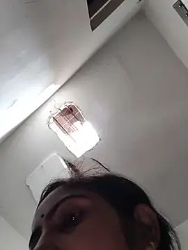 Snapshot of LUCKY_cut chatting on July 3, 2:29 am LUCKY cut online show from July 3, 2:29 am