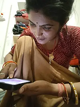 Snapshot of LUCKY_cut chatting on July 14, 1:28 pm LUCKY cut online show from July 14, 1:28 pm