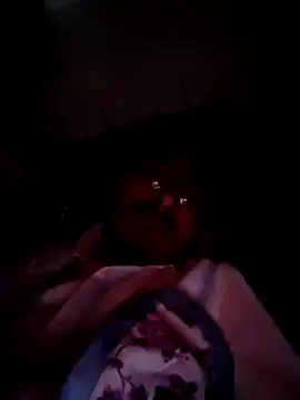 Snapshot of RotundHeadway chatting on November 15, 7:49 am RotundHeadway online show from November 15, 7:49 am