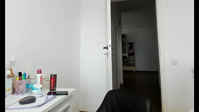 crystalxx18 online show from September 25, 7:56 am