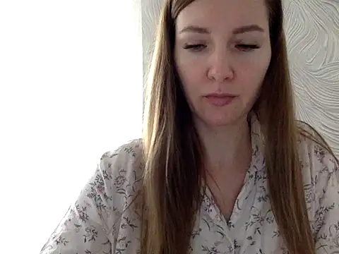 Snapshot of Varnyx chatting on November 3, 8:59 am Varnyx online show from November 3, 8:59 am