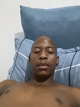 Snapshot of dick4mami chatting on March 3, 5:19 pm dick4mami online show from March 3, 5:19 pm