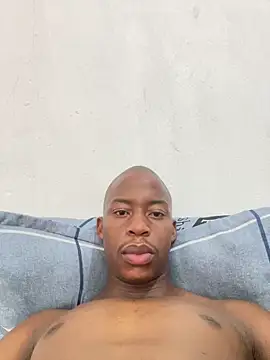 Snapshot of dick4mami chatting on March 8, 8:51 am dick4mami online show from March 8, 8:51 am