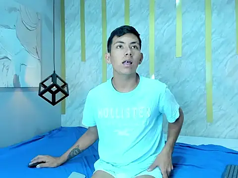 AdamMatt  online show from September 17, 5:09 am
