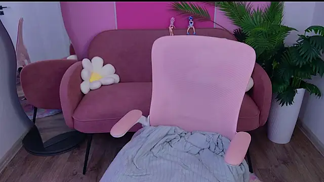 Snapshot of Angel_Braun chatting on October 9, 12:03 pm Angel Braun online show from October 9, 12:03 pm