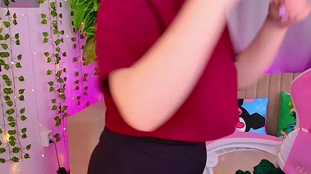 Snapshot of Angel_Braun chatting on November 13, 10:03 am Angel Braun online show from November 13, 10:03 am