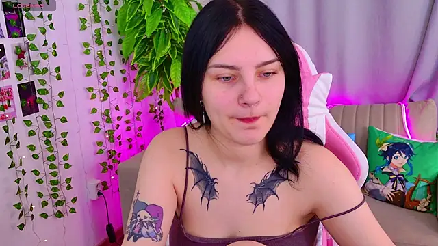 Snapshot of Angel_Braun chatting on November 14, 10:03 am Angel Braun online show from November 14, 10:03 am