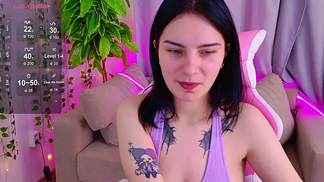 Snapshot of Angel_Braun chatting on November 17, 1:06 pm Angel Braun online show from November 17, 1:06 pm