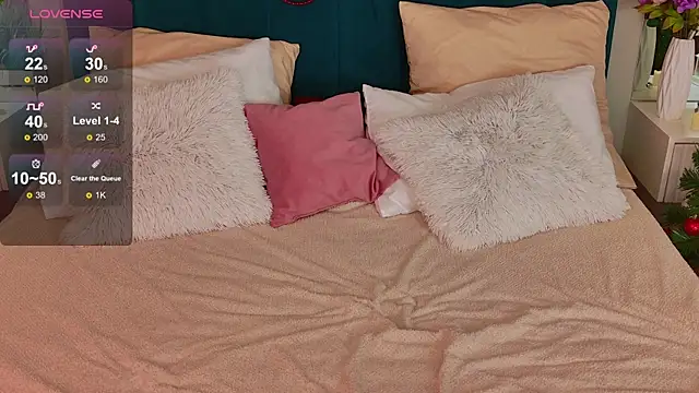 Snapshot of Angel_Braun chatting on December 15, 12:09 pm Angel Braun online show from December 15, 12:09 pm