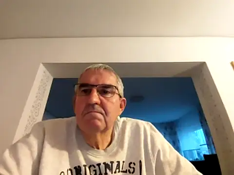 Oldmenhot66 online show from October 15, 4:29 pm