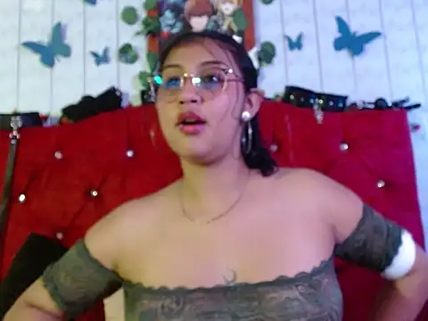 Emiily Johamson online show from October 4, 1:36 am