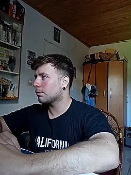 ferrari1996 online show from November 6, 5:58 pm