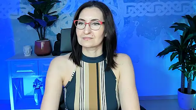 UnaTerra online show from November 7, 9:09 am