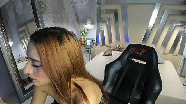 ValerySkinnyy online show from June 11, 3:48 am
