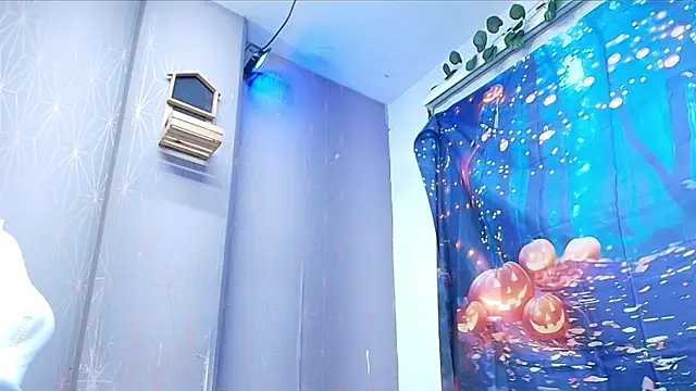 sofi hils online show from October 6, 12:02 pm