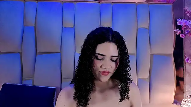 Snapshot of Lilithadams1 chatting on April 29, 6:50 am Lilithadams1 online show from April 29, 6:50 am