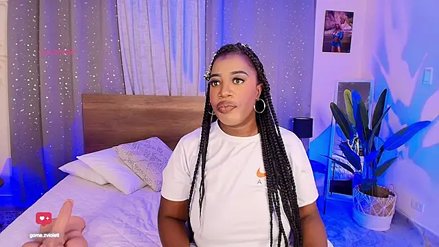 Snapshot of ViolettGomez_93 chatting on November 15, 4:21 am ViolettGomez 93 online show from November 15, 4:21 am