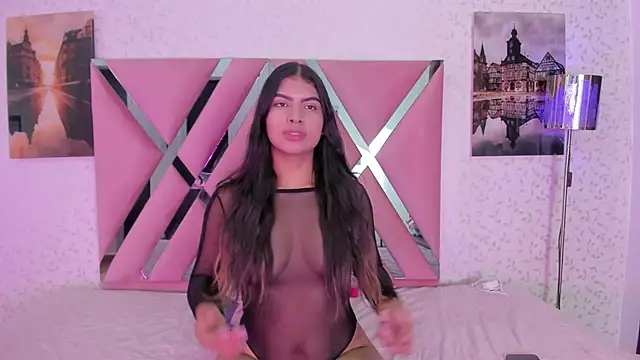 SophiaSalazar  online show from November 7, 12:05 pm