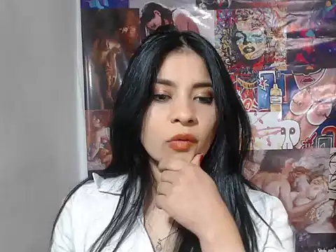 ValerieLove  online show from October 3, 7:22 pm