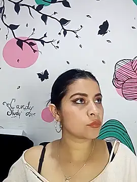 ValerieLove  online show from October 12, 8:08 pm