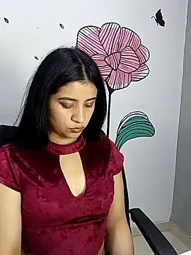 ValerieLove  online show from October 14, 7:47 pm