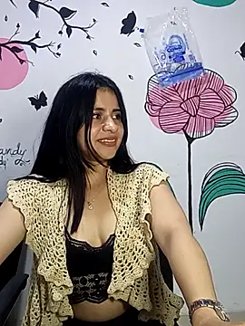 ValerieLove  online show from October 19, 12:00 am