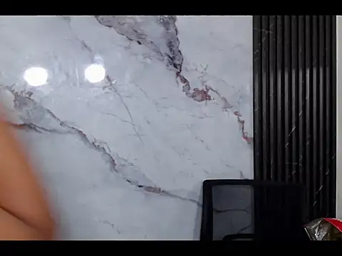 Penelopee Rouse online show from February 19, 7:32 pm