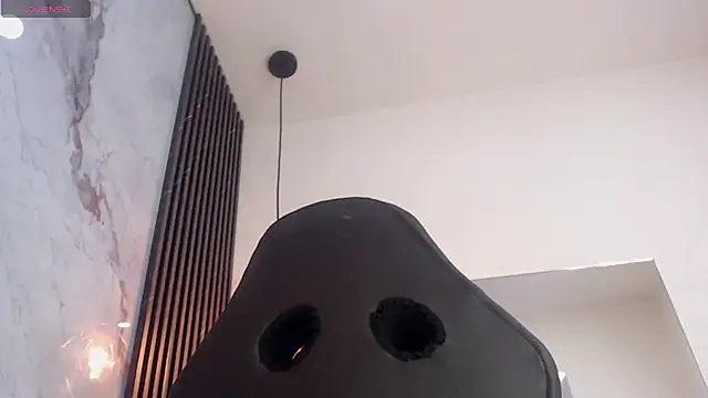 Snapshot of Penelopee_Rouse chatting on May 5, 7:11 pm Penelopee Rouse online show from May 5, 7:11 pm